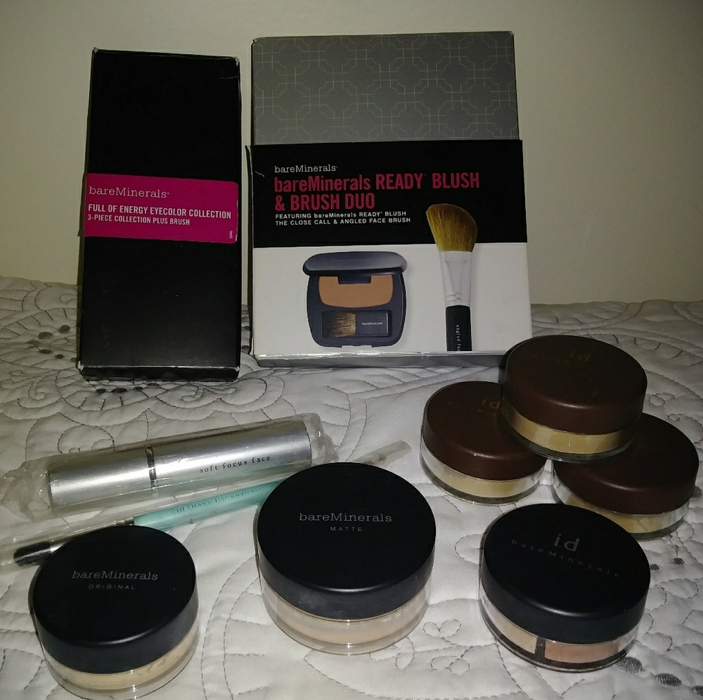 Bare Minerals Lot